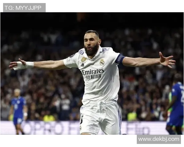 本泽马：从天才少年到足坛传奇的华丽转身与未来展望